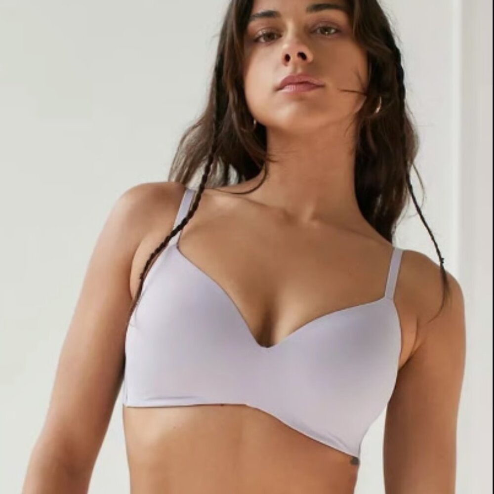 NWT Out From Under Giselle Wireless Comfort Bra 32B